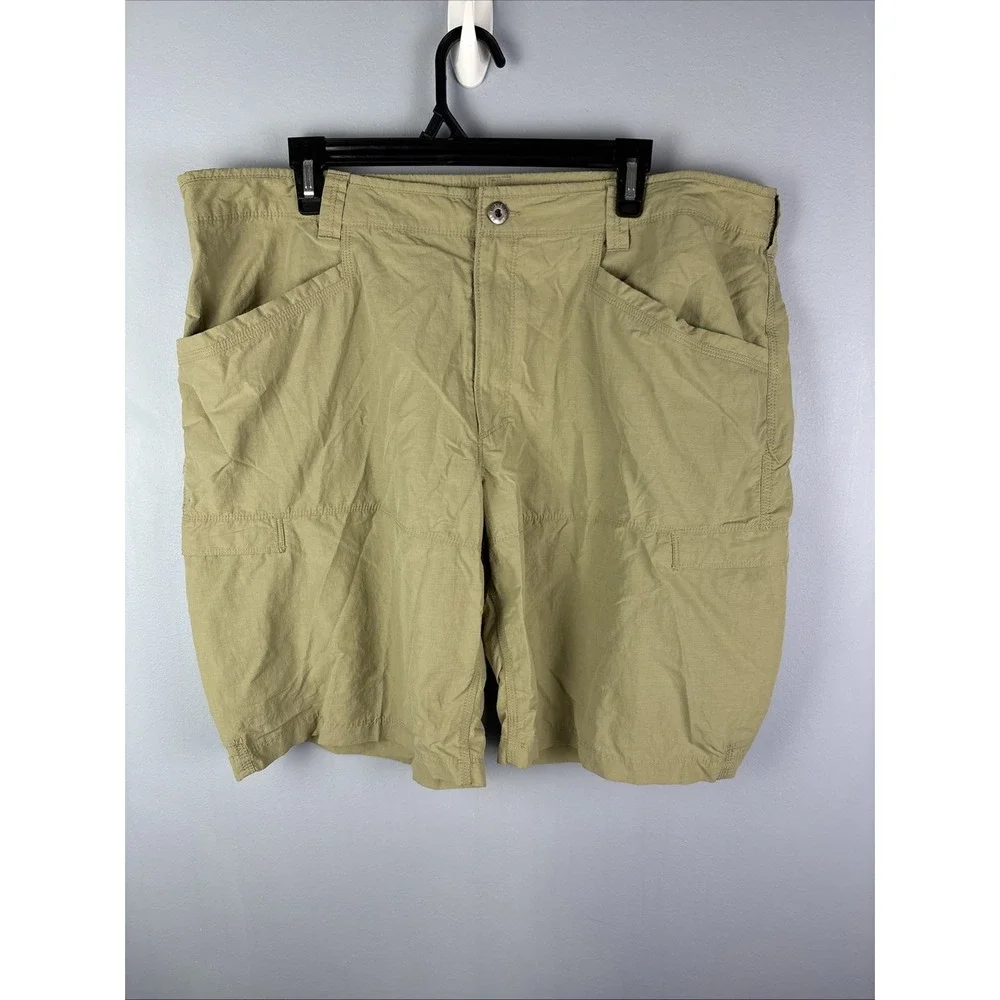 The North Face Khaki Cargo Shorts Size 40 Gorpcore‎ Hiking Camping